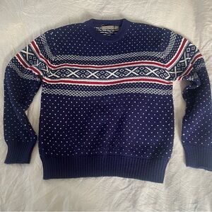 Vintage Eleven Sixty Six Women’s 100% Acrylic sweater. Size L.